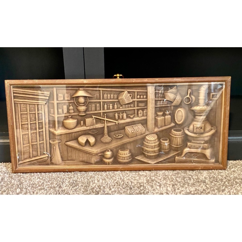 Vintage faux woodgrain rectangular plastic 3D shadowbox wall hanging